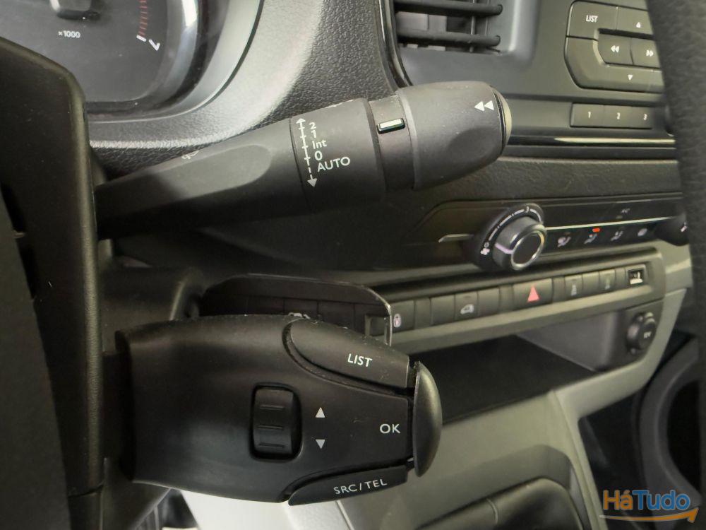 Opel Vivaro 1.5 CDTi L2H1 Essentia Opel Vivaro 1.5 CDTi L2H1 Essentia