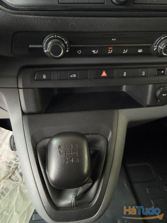 Opel Vivaro 1.5 CDTi L2H1 Essentia Opel Vivaro 1.5 CDTi L2H1 Essentia