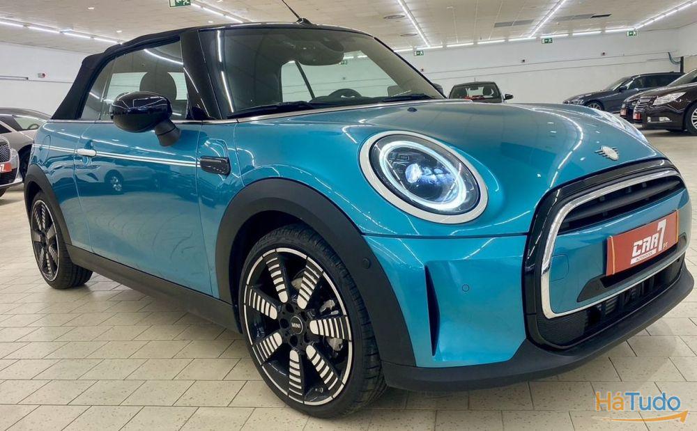 MINI Cooper Premium Plus Classic Auto MINI Cooper Premium Plus Classic Auto