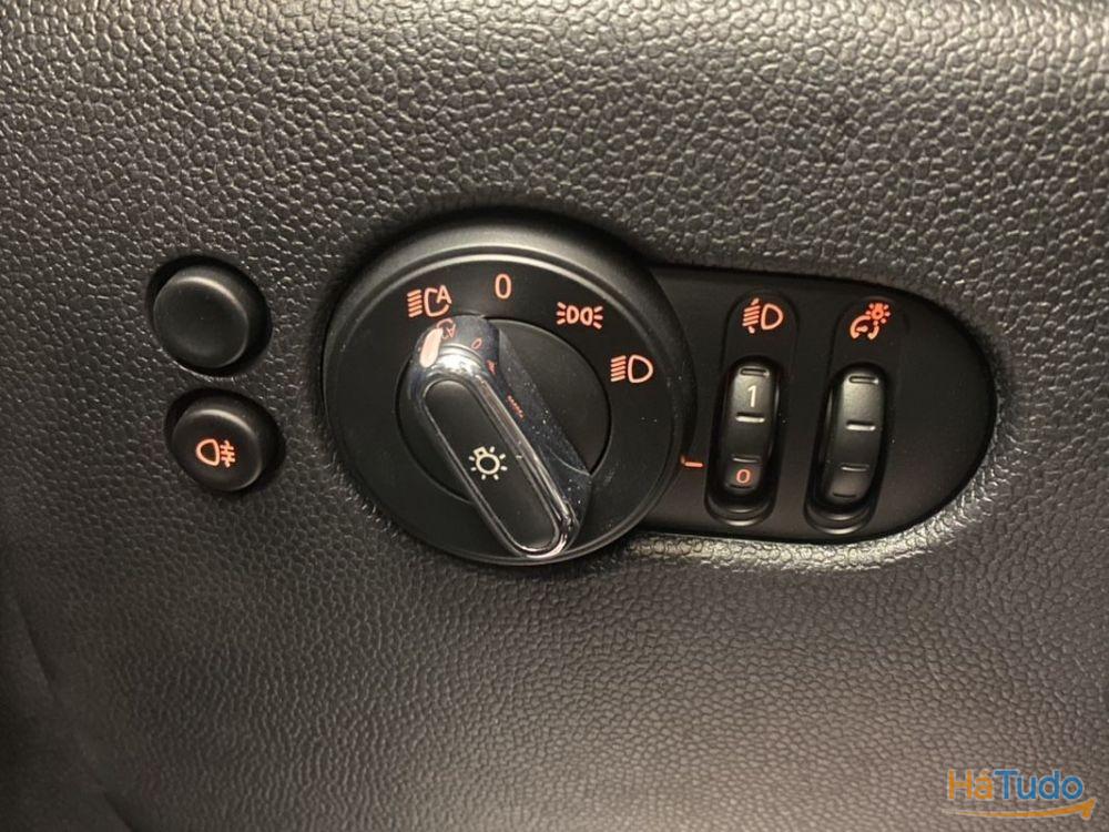 MINI Cooper Premium Plus Classic Auto MINI Cooper Premium Plus Classic Auto