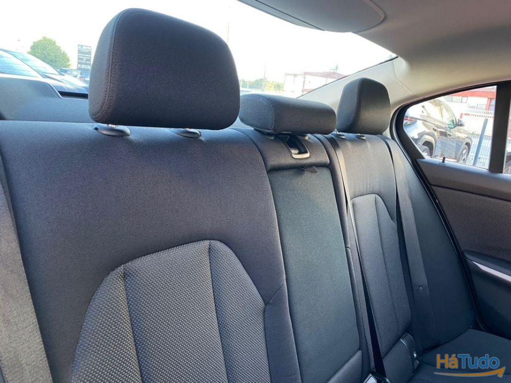 BMW 330 e Line Sport Auto BMW 330 e Line Sport Auto