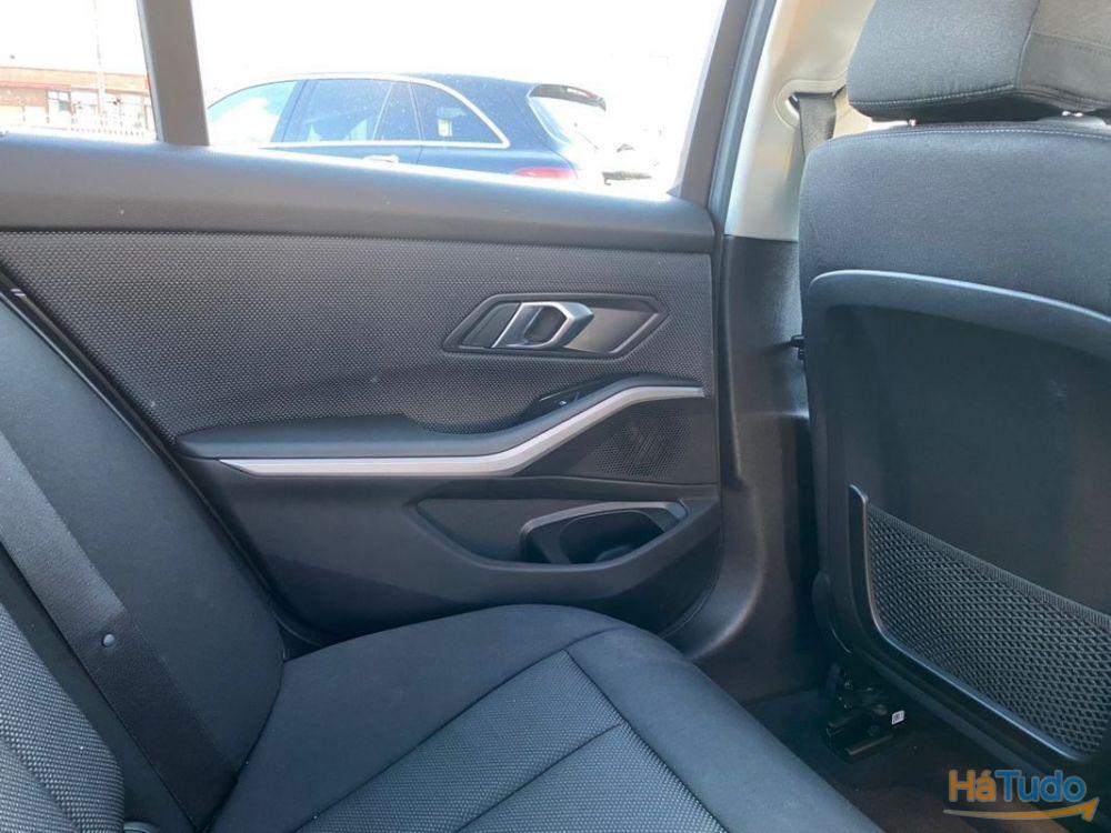 BMW 330 e Line Sport Auto BMW 330 e Line Sport Auto