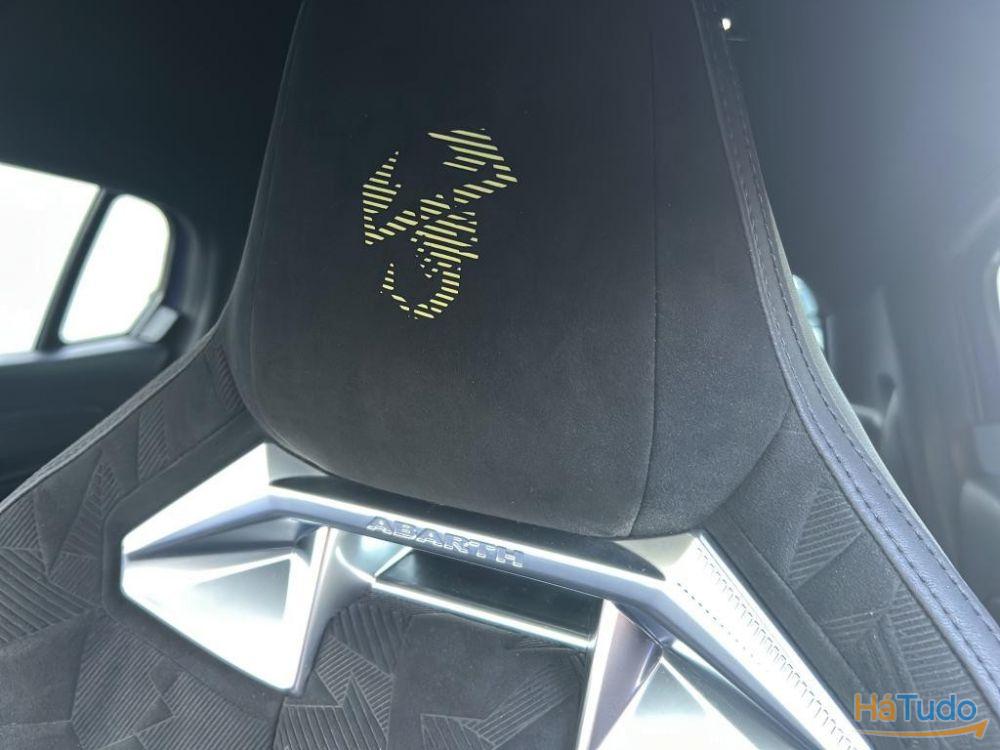 Abarth 500e Scorpionissima 280CV Abarth 500e Scorpionissima 280CV