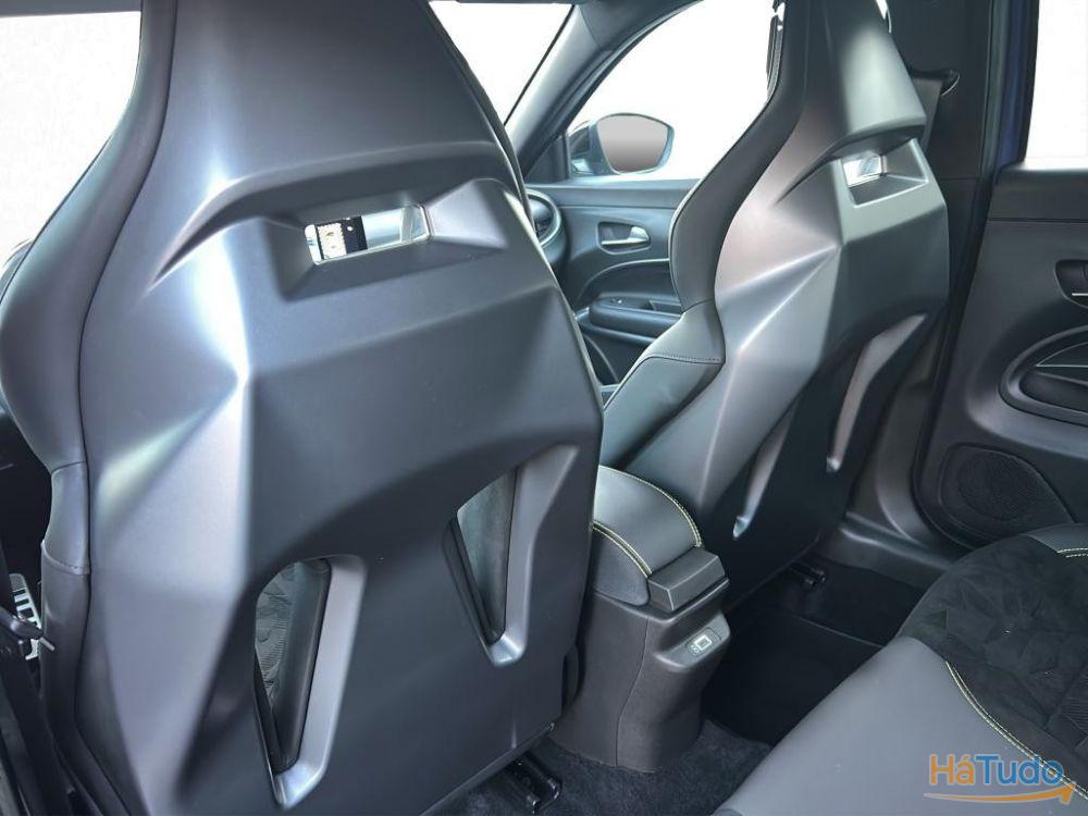 Abarth 500e Scorpionissima 280CV Abarth 500e Scorpionissima 280CV