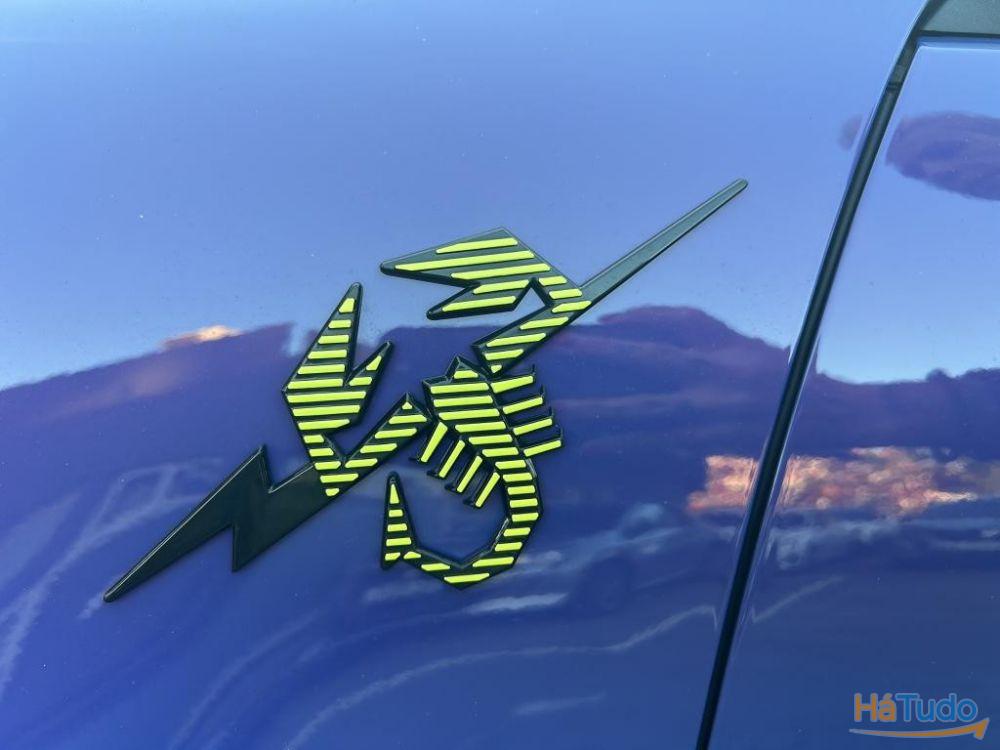 Abarth 500e Scorpionissima 280CV Abarth 500e Scorpionissima 280CV