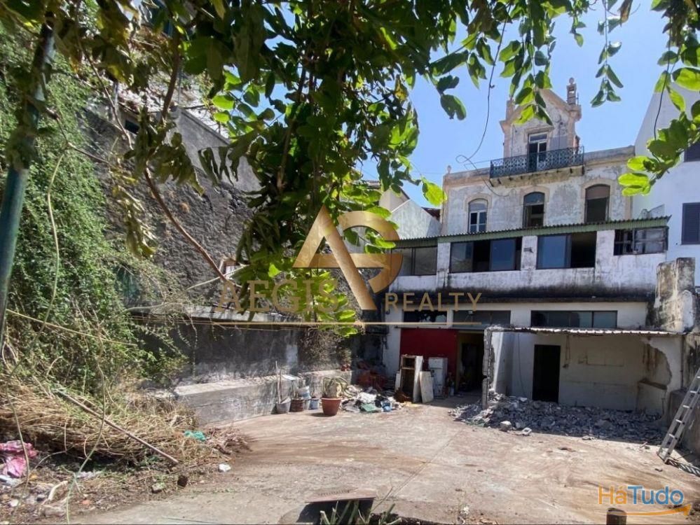 Prédio em Ruína para Reconstrução ? Oportunidade de Investimento no Funchal Prédio em Ruína para Reconstrução ? Oportunidade de Investimento no Funchal