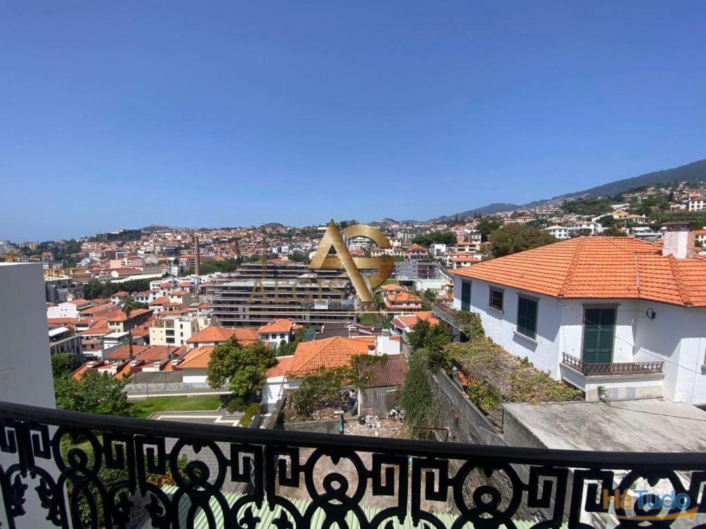 Prédio em Ruína para Reconstrução ? Oportunidade de Investimento no Funchal Prédio em Ruína para Reconstrução ? Oportunidade de Investimento no Funchal