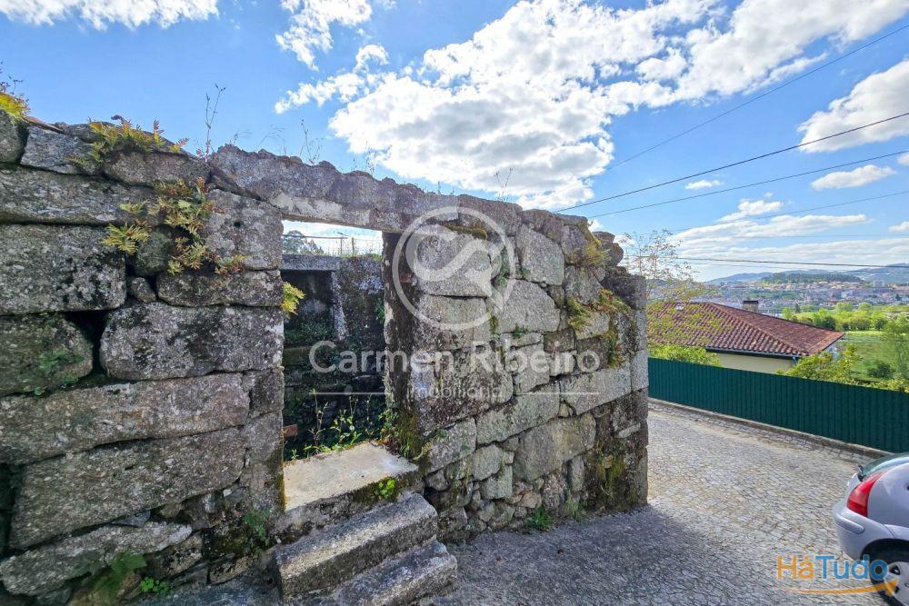 Ruina em pedra para restauro com 330m2 de terreno com projeto em Antime Silvares São Clemente FAFE Ruina em pedra para restauro com 330m2 de terreno com projeto em Antime Silvares São Clemente FAFE