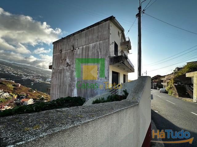 Moradia T6- Estreito de Câmara de Lobos Moradia T6- Estreito de Câmara de Lobos