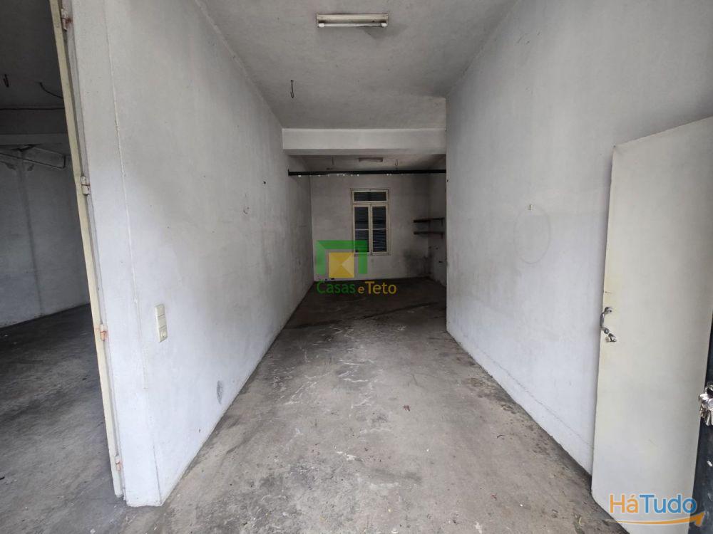 Moradia T6- Estreito de Câmara de Lobos Moradia T6- Estreito de Câmara de Lobos