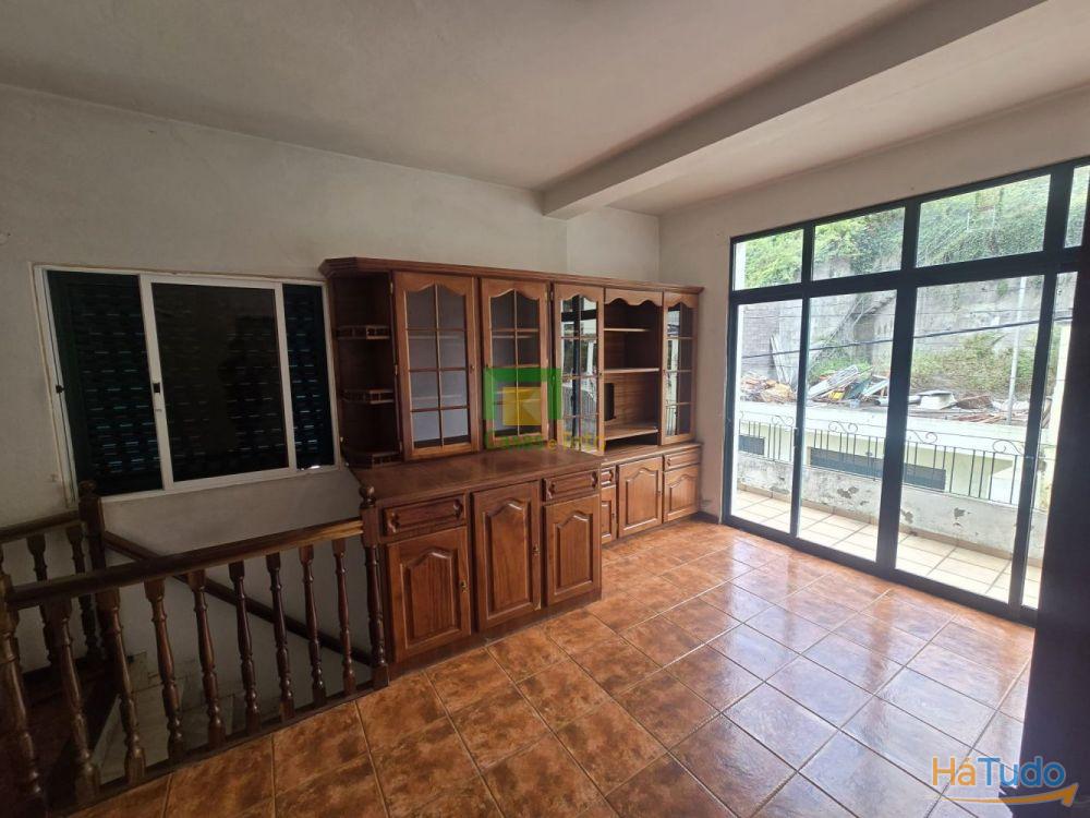 Moradia T6- Estreito de Câmara de Lobos Moradia T6- Estreito de Câmara de Lobos