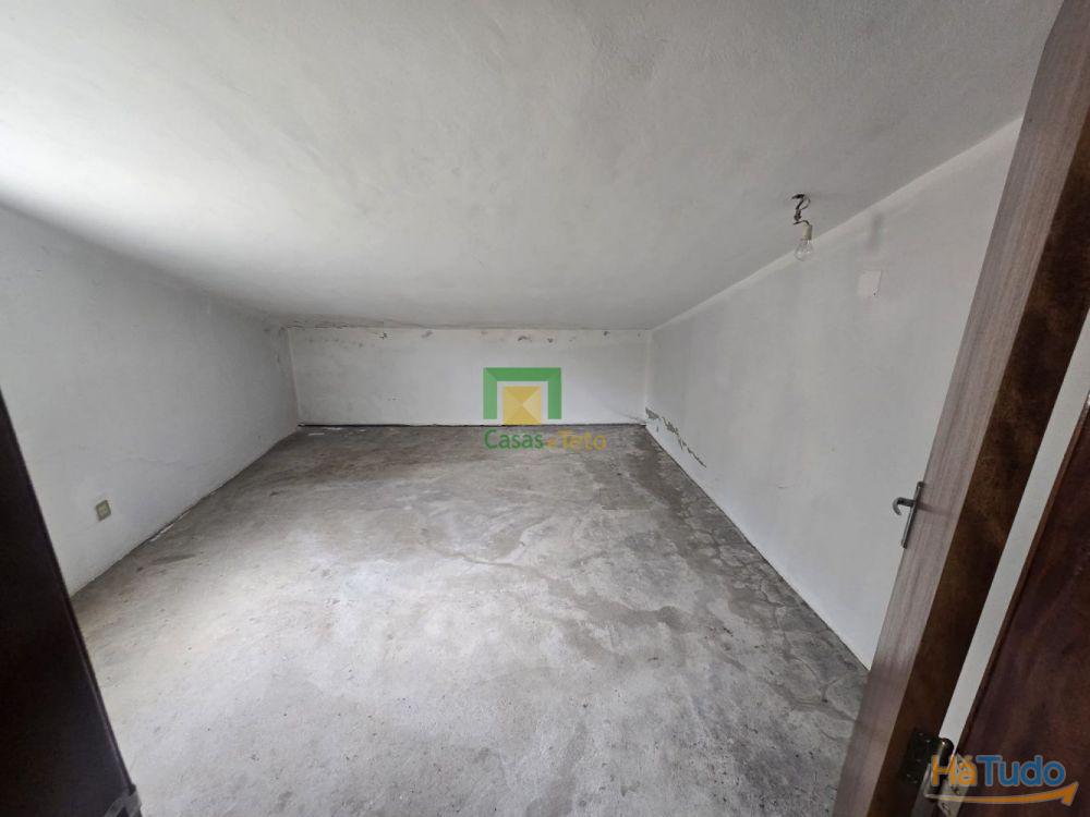 Moradia T6- Estreito de Câmara de Lobos Moradia T6- Estreito de Câmara de Lobos