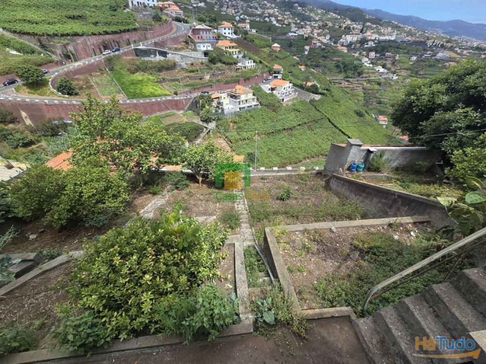 Moradia T6- Estreito de Câmara de Lobos Moradia T6- Estreito de Câmara de Lobos