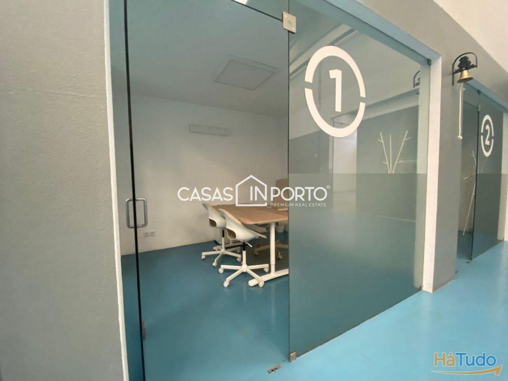 Armazém para arrendamento em Leça da Palmeira Armazém para arrendamento em Leça da Palmeira