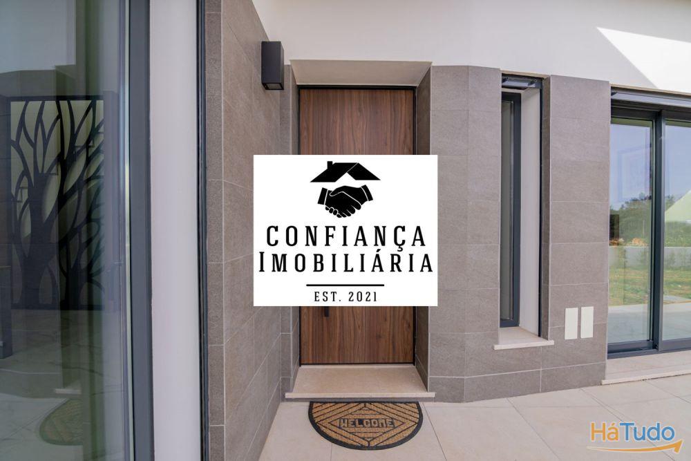 Moradia de Luxo com Vista para o Mar - Garagem - Piscina - Mobilada Moradia de Luxo com Vista para o Mar - Garagem - Piscina - Mobilada