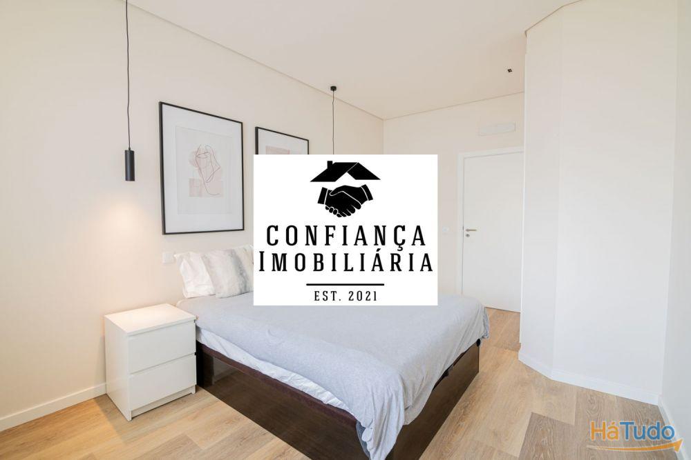 Moradia de Luxo com Vista para o Mar - Garagem - Piscina - Mobilada Moradia de Luxo com Vista para o Mar - Garagem - Piscina - Mobilada