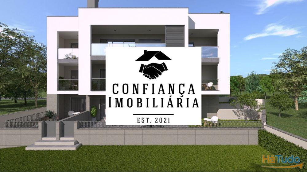 Apartamento T1 com piscina terraço privativo e Garagem. Apartamento T1 com piscina terraço privativo e Garagem.