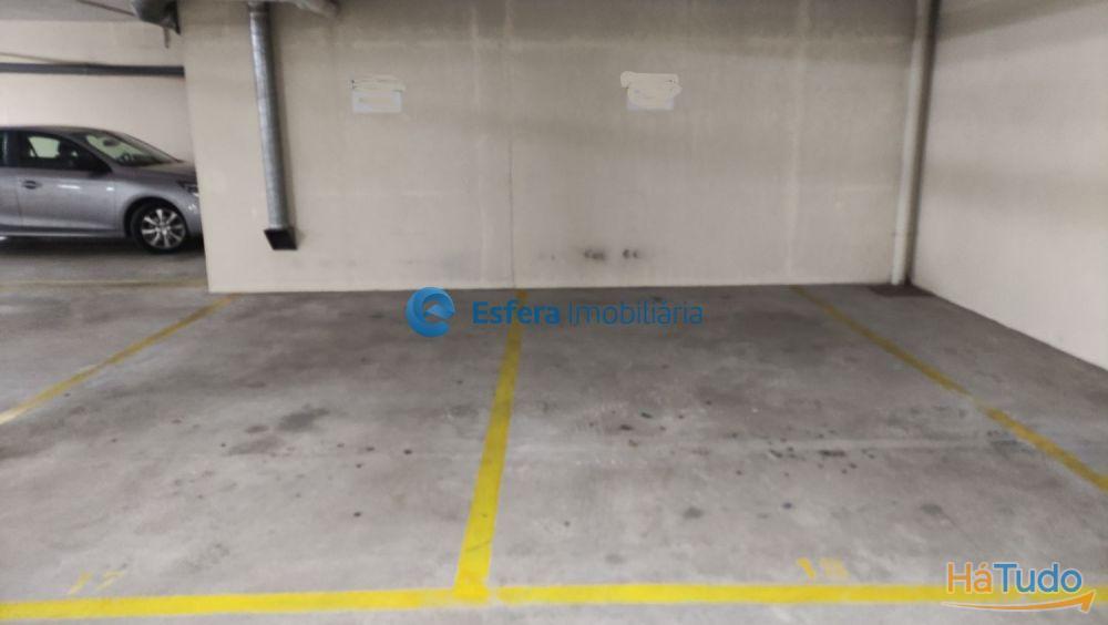 Escritório - Centro de Negócios Freixieiro / Aeroporto Escritório - Centro de Negócios Freixieiro / Aeroporto