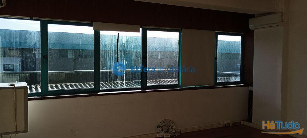 Escritório - Centro de Negócios Freixieiro / Aeroporto Escritório - Centro de Negócios Freixieiro / Aeroporto