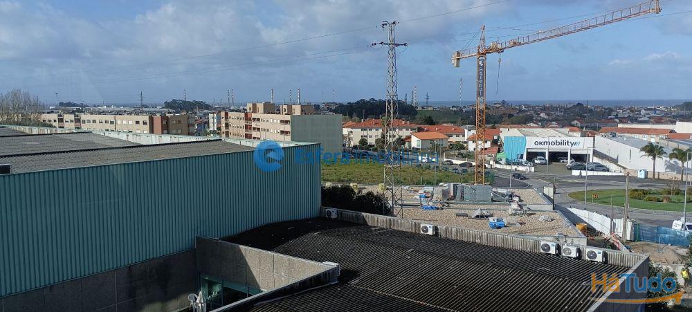 Escritório - Centro de Negócios Freixieiro / Aeroporto Escritório - Centro de Negócios Freixieiro / Aeroporto