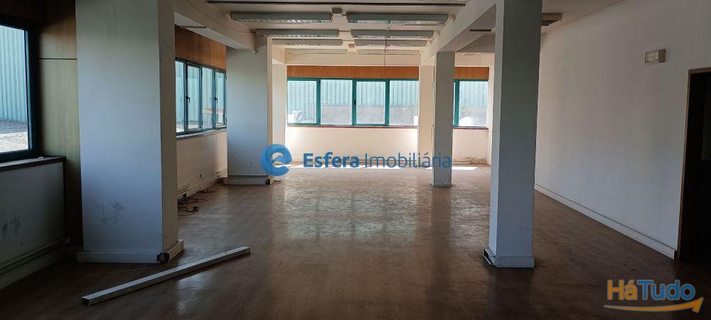 Escritório - Centro de Negócios Freixieiro / Aeroporto Escritório - Centro de Negócios Freixieiro / Aeroporto