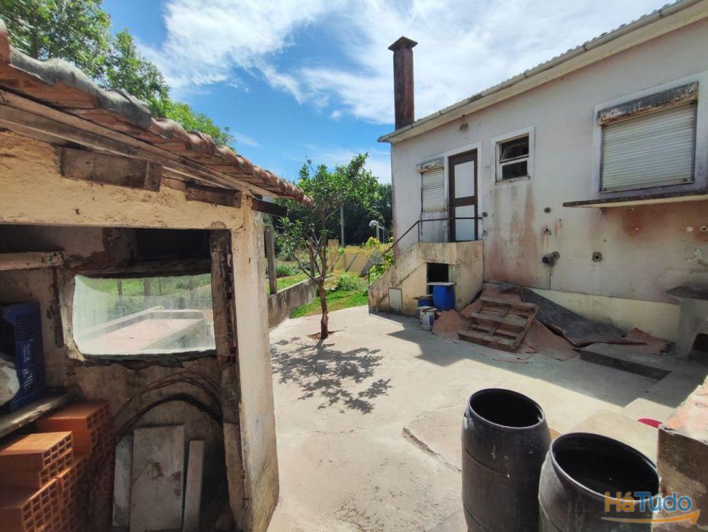 Moradia T2 para recuperar Moradia T2 para recuperar