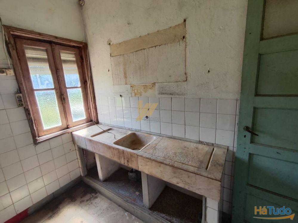 Moradia T2 para recuperar Moradia T2 para recuperar