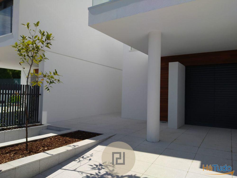 MORADIA 21 ? T3+1 (3 SUITES) MORADIA 21 ? T3+1 (3 SUITES)