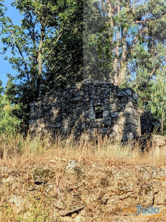 Land + Ruin for sale (exempted of habitation license) Land + Ruin for sale (exempted of habitation license)