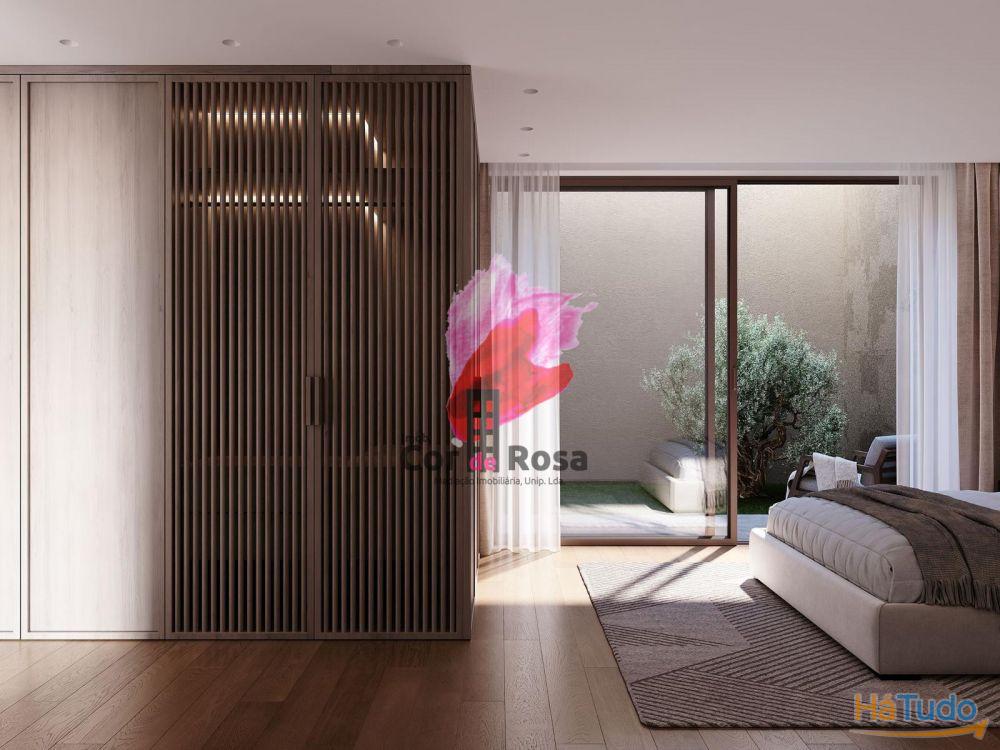 Moradia em Banda T3 apenas com dois pisos à Venda em Condomínio Fechado Moradia em Banda T3 apenas com dois pisos à Venda em Condomínio Fechado