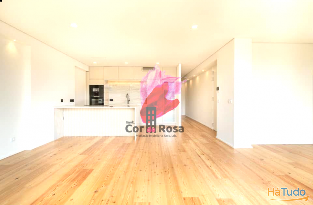 Apartamento T2 com Terraço (último piso) ? Vista Deslumbrante para a Penha Apartamento T2 com Terraço (último piso) ? Vista Deslumbrante para a Penha