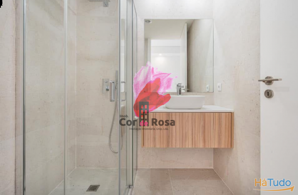 Apartamento T2 com Terraço (último piso) ? Vista Deslumbrante para a Penha Apartamento T2 com Terraço (último piso) ? Vista Deslumbrante para a Penha