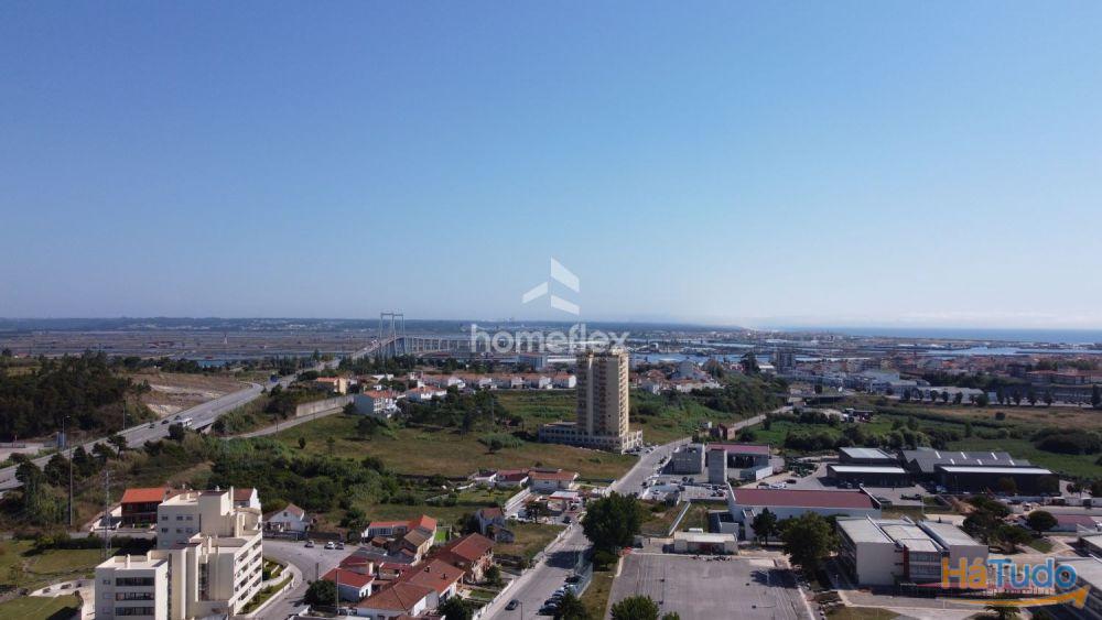 Lote para construção de um prédio em Tavarede! Lote para construção de um prédio em Tavarede!