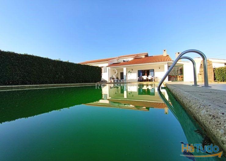 Fantástica moradia T4 em Panoias, piscina e terreno com 3085 m2 Fantástica moradia T4 em Panoias, piscina e terreno com 3085 m2