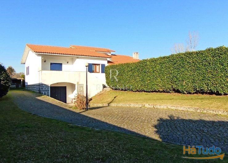 Fantástica moradia T4 em Panoias, piscina e terreno com 3085 m2 Fantástica moradia T4 em Panoias, piscina e terreno com 3085 m2
