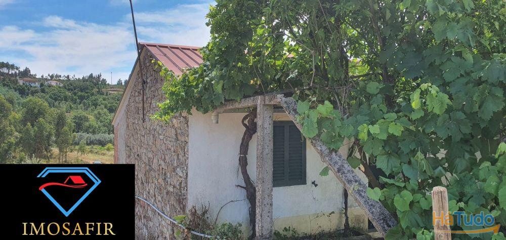 Casa para restaurar no Carvoeiro, Mação Casa para restaurar no Carvoeiro, Mação