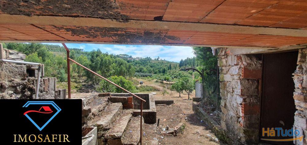 Casa para restaurar no Carvoeiro, Mação Casa para restaurar no Carvoeiro, Mação