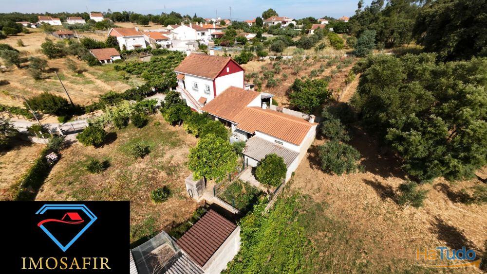 Moradia T4 nas Olalhas, a 2 kms da Albufeira do Castelo do Bode Moradia T4 nas Olalhas, a 2 kms da Albufeira do Castelo do Bode