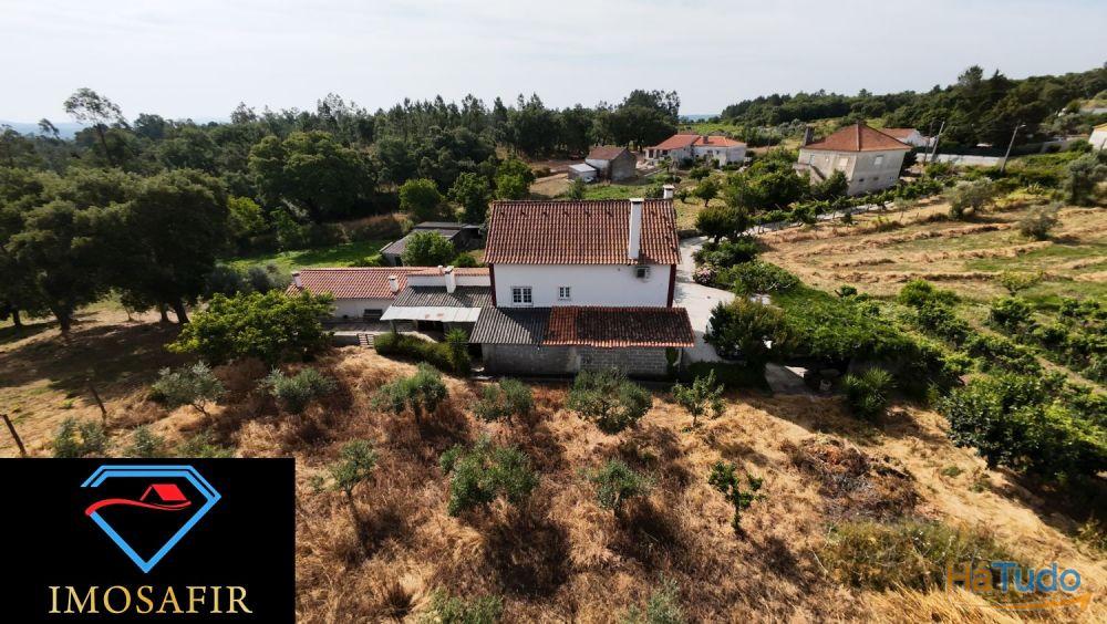 Moradia T4 nas Olalhas, a 2 kms da Albufeira do Castelo do Bode Moradia T4 nas Olalhas, a 2 kms da Albufeira do Castelo do Bode