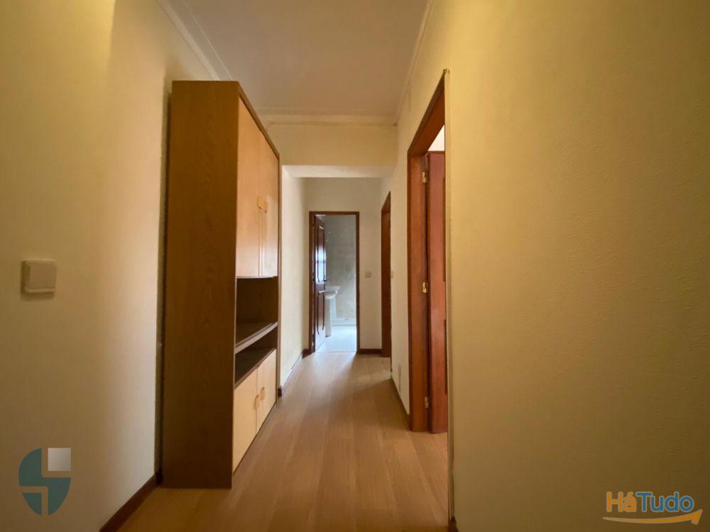 Apartamento T2 em Fânzeres a 950 metros do Metro. Apartamento T2 em Fânzeres a 950 metros do Metro.