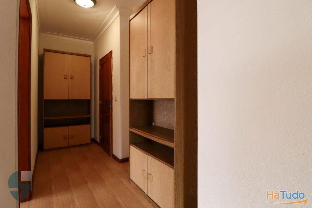 Apartamento T2 em Fânzeres a 950 metros do Metro. Apartamento T2 em Fânzeres a 950 metros do Metro.