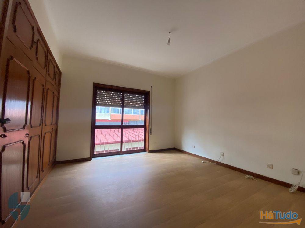 Apartamento T2 em Fânzeres a 950 metros do Metro. Apartamento T2 em Fânzeres a 950 metros do Metro.