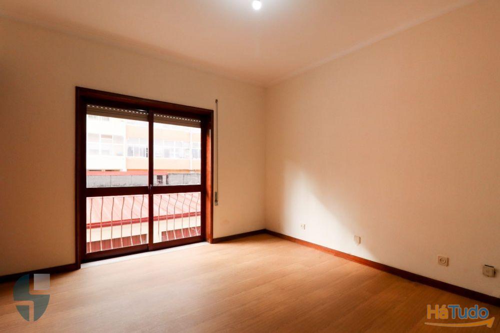 Apartamento T2 em Fânzeres a 950 metros do Metro. Apartamento T2 em Fânzeres a 950 metros do Metro.