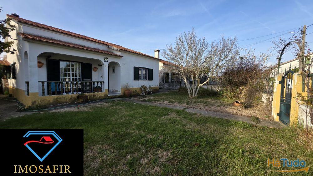 Excelente Moradia Térrea T3 em S. Pedro, Tomar Excelente Moradia Térrea T3 em S. Pedro, Tomar