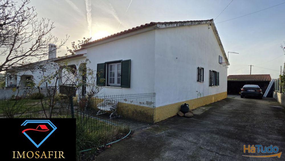 Excelente Moradia Térrea T3 em S. Pedro, Tomar Excelente Moradia Térrea T3 em S. Pedro, Tomar