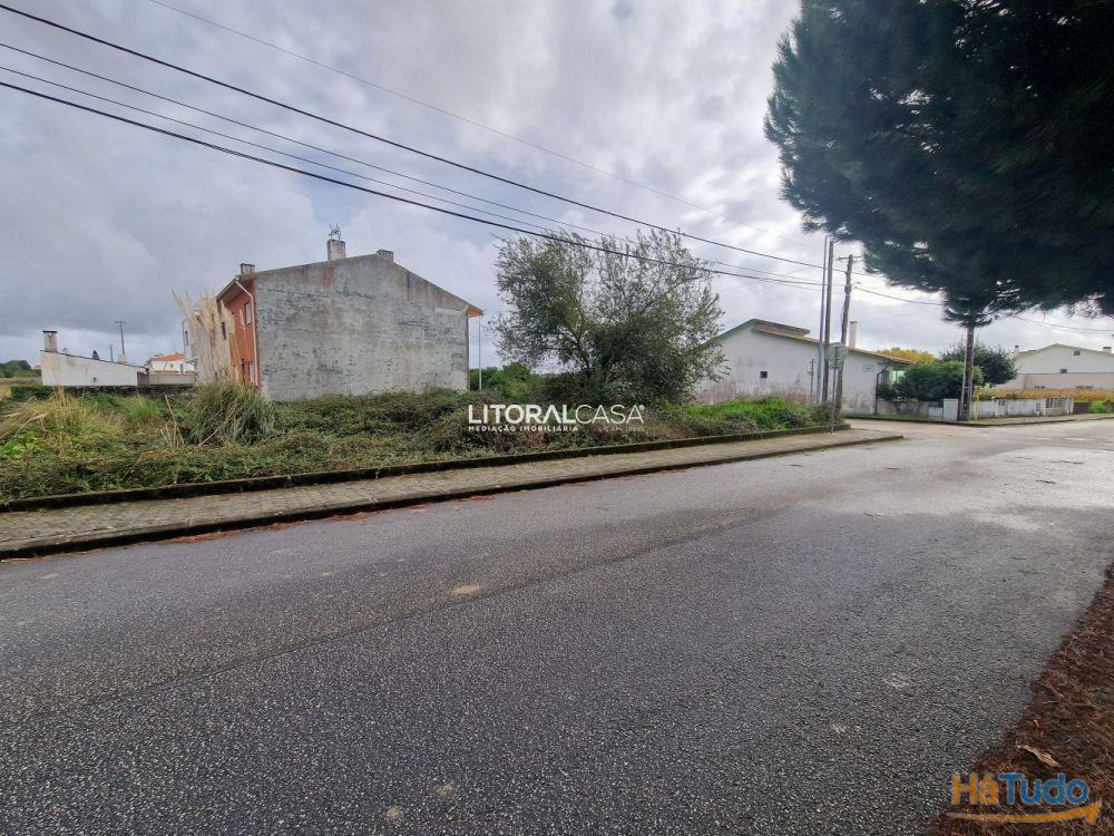 Lote de Terreno Aradas - Moradia com 3 Frentes Lote de Terreno Aradas - Moradia com 3 Frentes