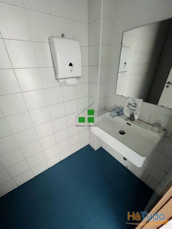 ARMAZÉM JUNTO À EXPONOR ARMAZÉM JUNTO À EXPONOR