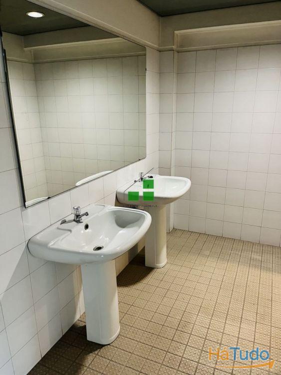 ARMAZÉM JUNTO À EXPONOR ARMAZÉM JUNTO À EXPONOR