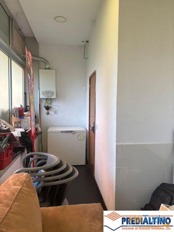 Trespasse de café com esplanada próximo ao Centro da Maia. Trespasse de café com esplanada próximo ao Centro da Maia.