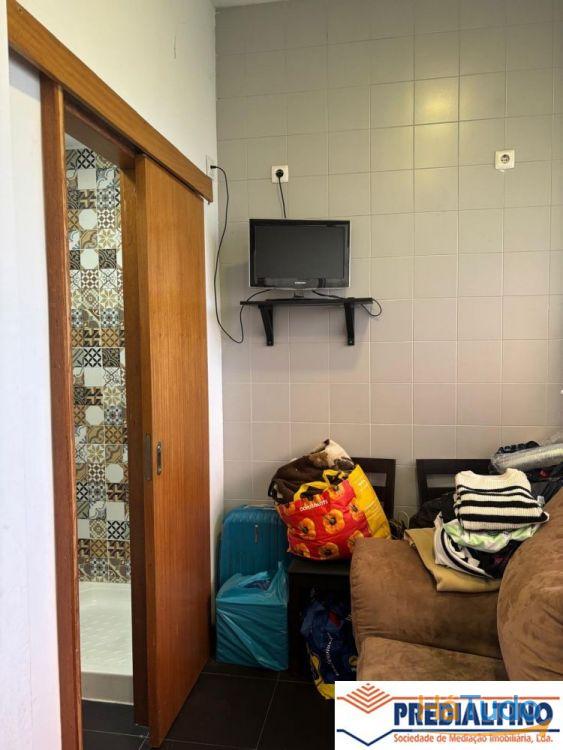 Trespasse de café com esplanada próximo ao Centro da Maia. Trespasse de café com esplanada próximo ao Centro da Maia.